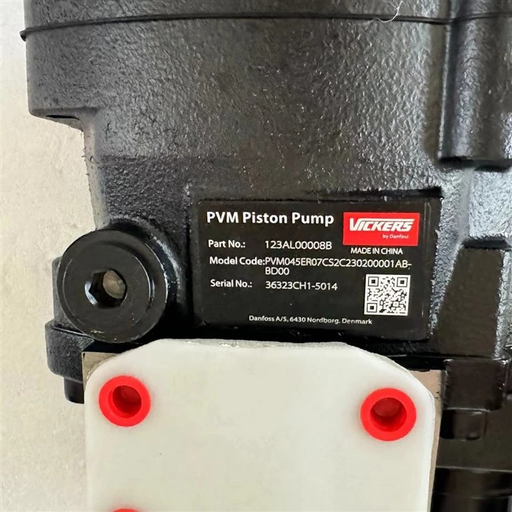 PVM045ER07CS2C230200001AB-BD00 Danfoss PVM Piston Pump VICKERS By Danfoss